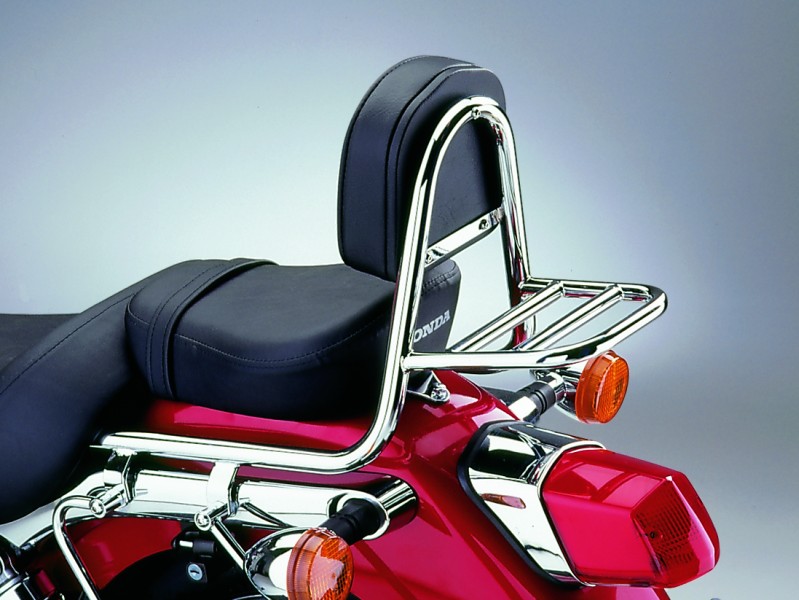 Honda VT125 Shadow Sissybar with pad and carrier Magnum MAGE7385