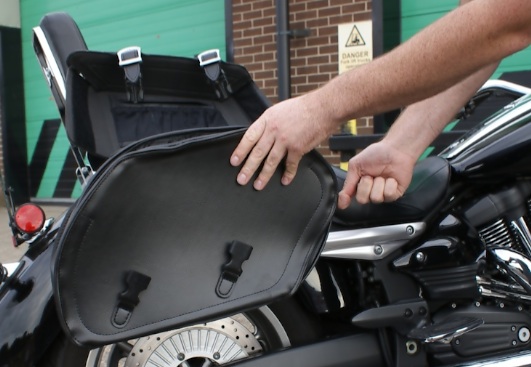 studds sportster side luggage box