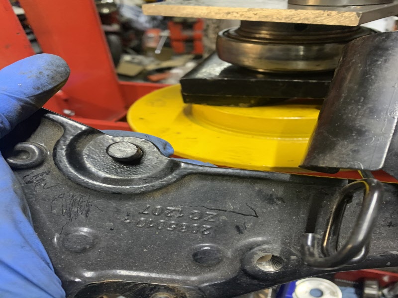 triumph thunderbird storm black exhaust